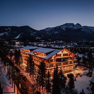 Mountain Diamond Resort